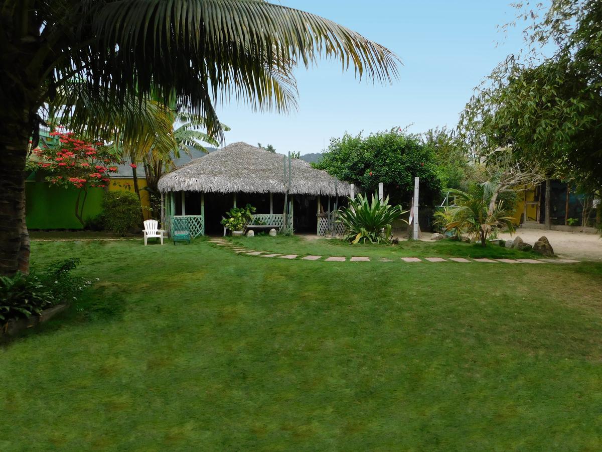 Hostal Maxima Puerto Lopez Luaran gambar