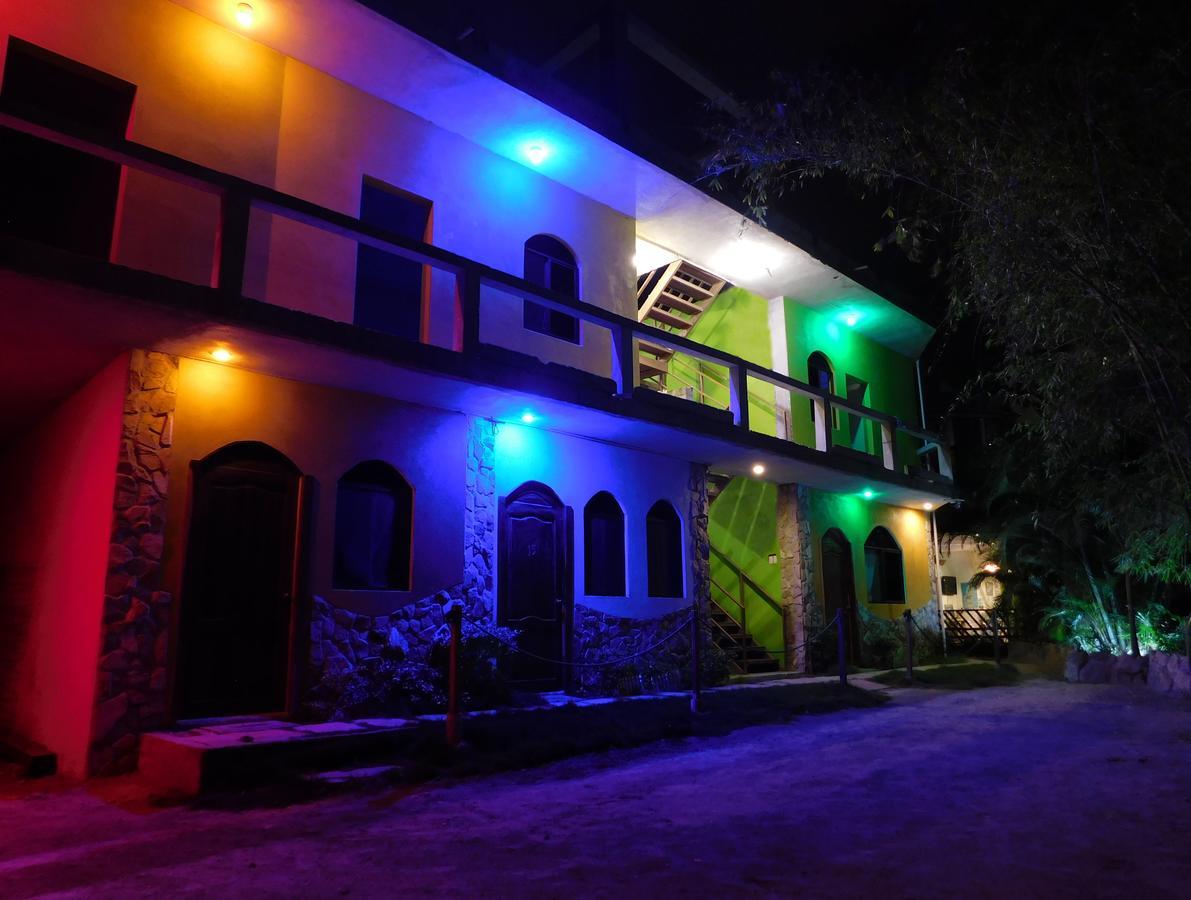 Hostal Maxima Puerto Lopez Luaran gambar