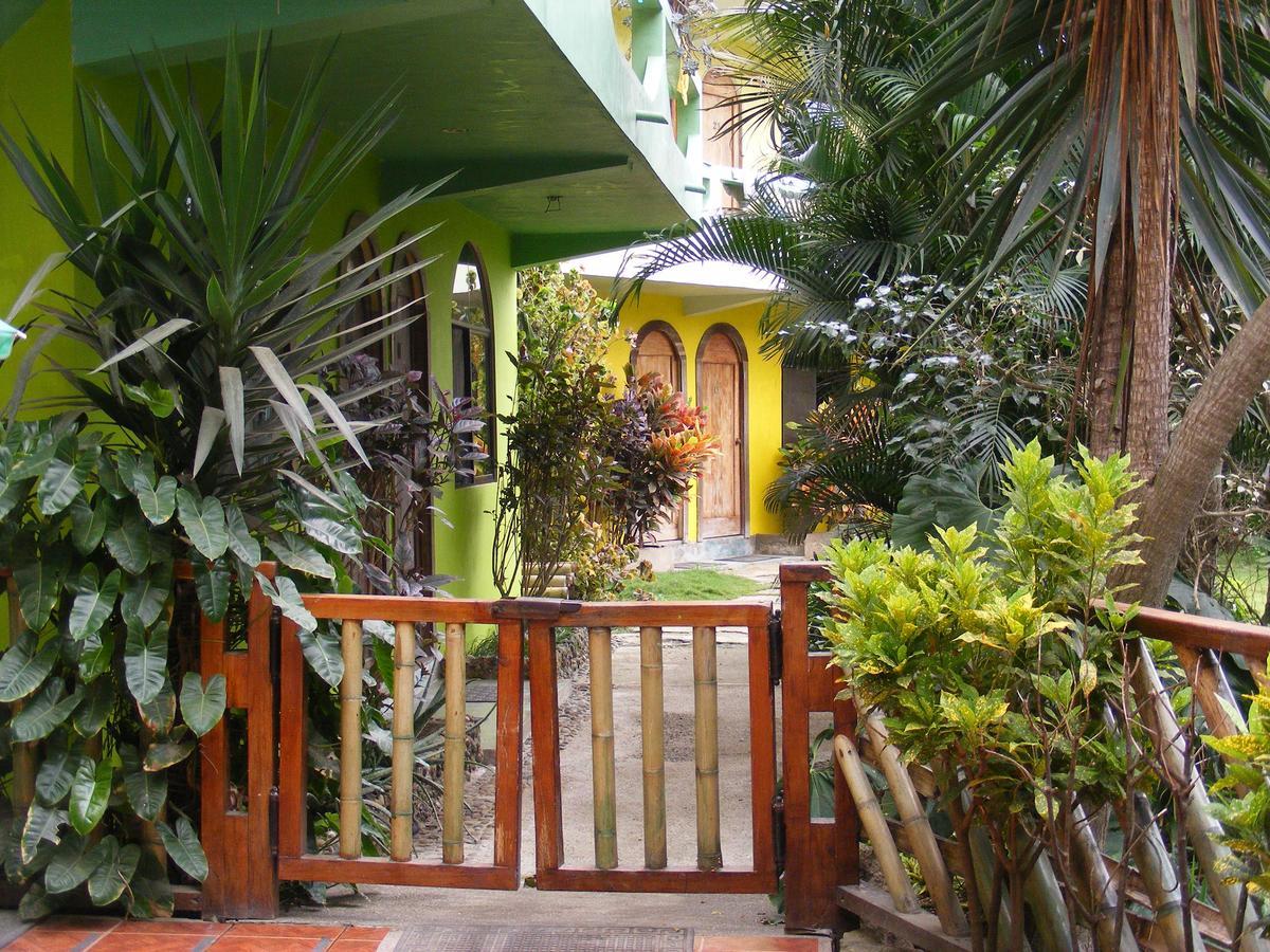 Hostal Maxima Puerto Lopez Luaran gambar