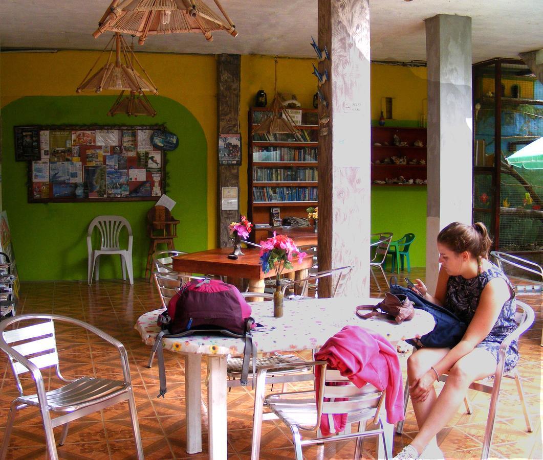Hostal Maxima Puerto Lopez Luaran gambar
