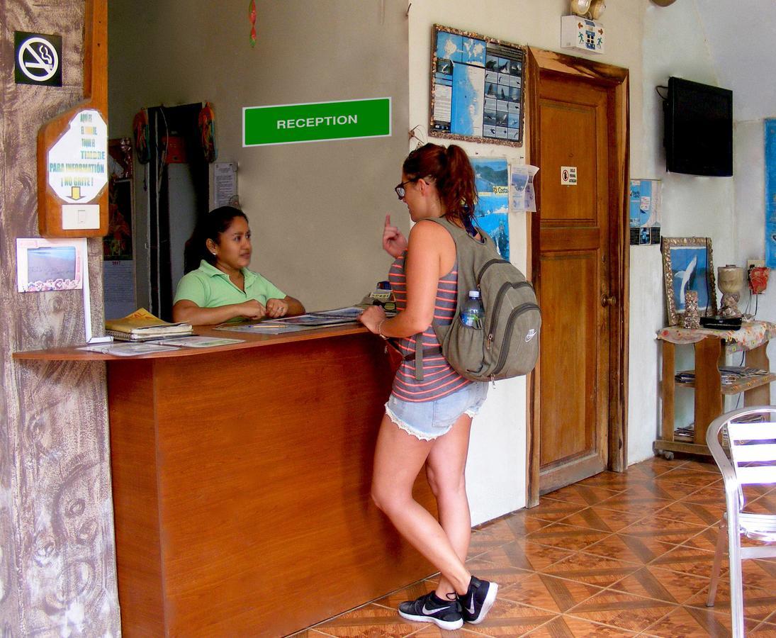 Hostal Maxima Puerto Lopez Luaran gambar